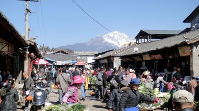 Marché traditionnel à Lijiang